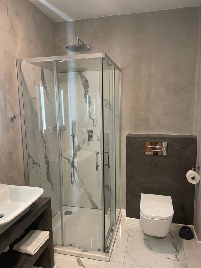 Apartamenty Nad Jeziorem -Zefir アウグストゥフ エクステリア 写真